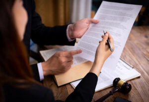 lawyer explaining agreement